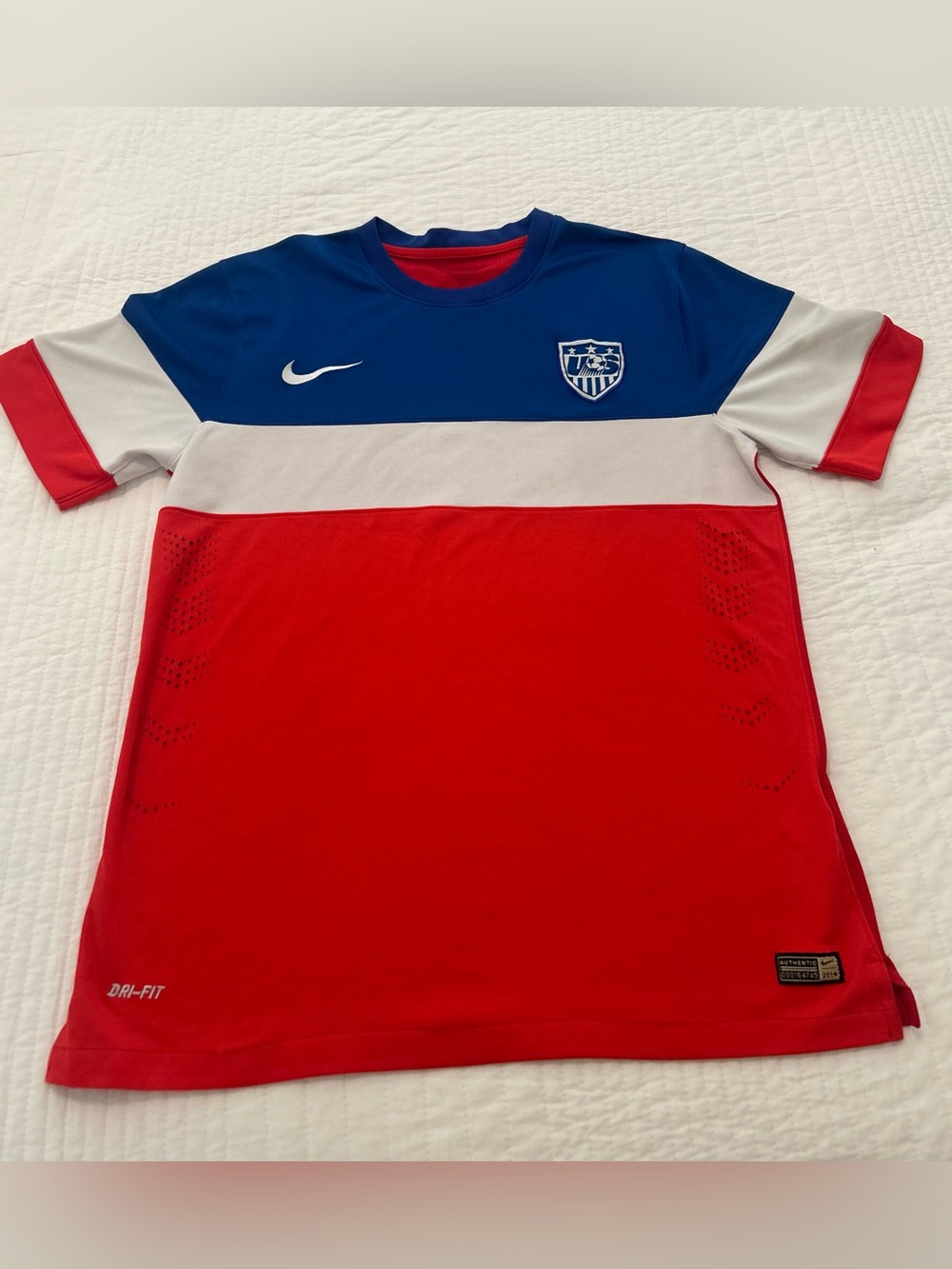 Nike USA Soccer Jersey Men’s Small USMNT 2014